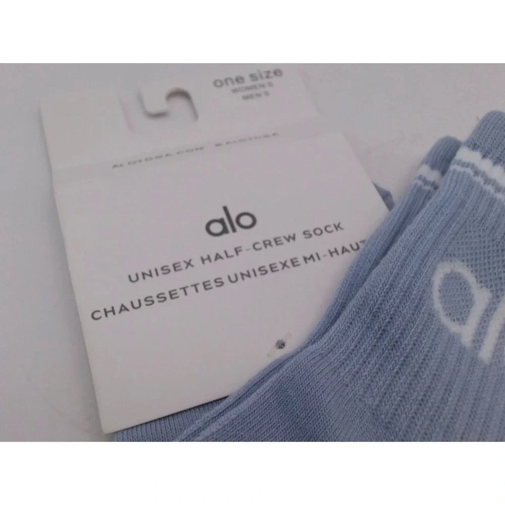 Alo - Unisex Half Crew Socks, One Size, Blue, BRAND NEW WITH TAGS